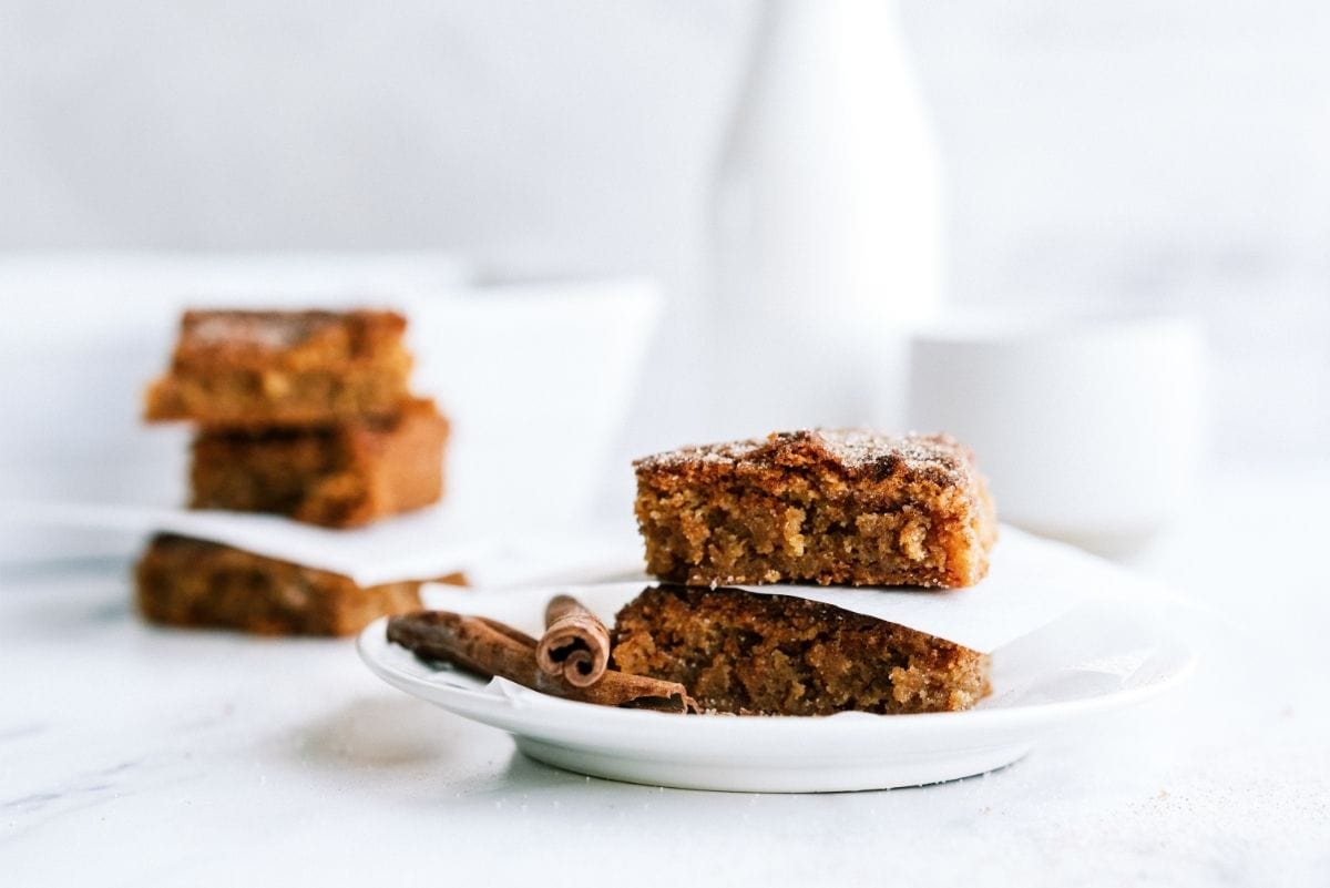 Snickerdoodle Blondies on white plate