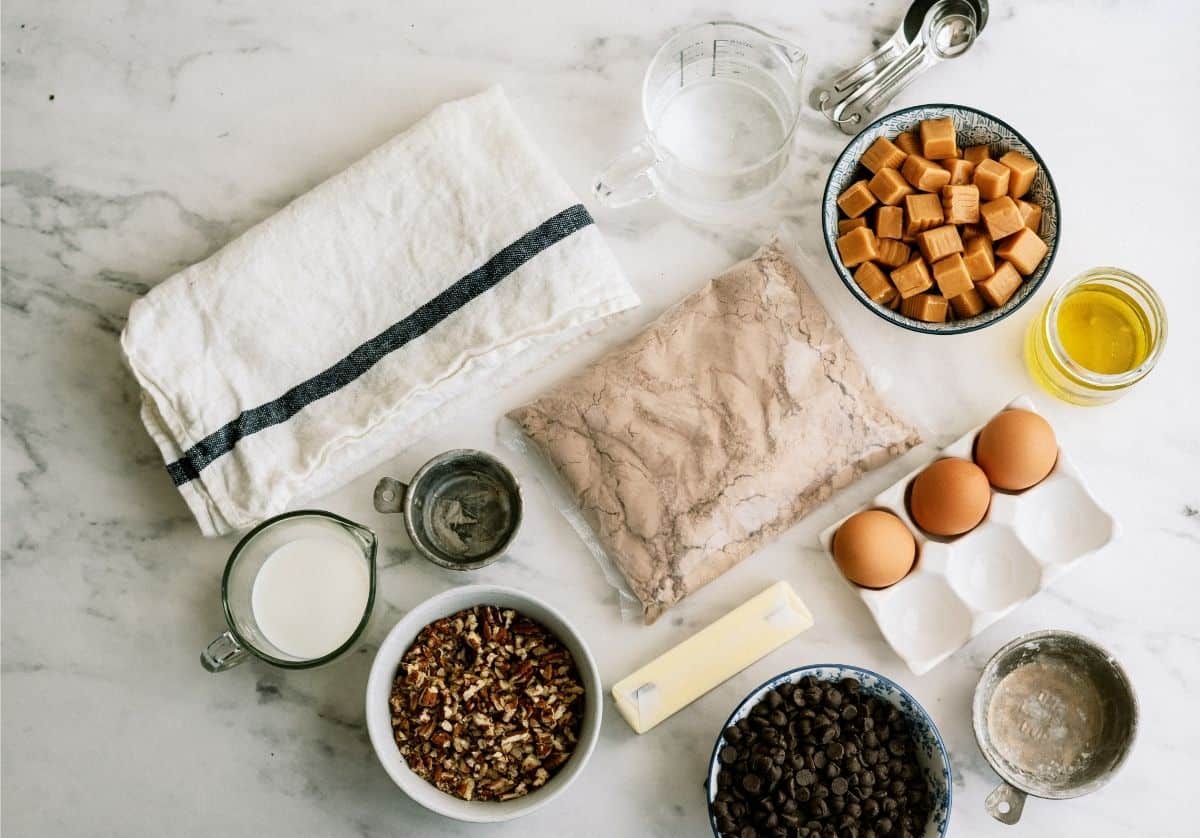 Ingredients needed to make Snickers Cake.