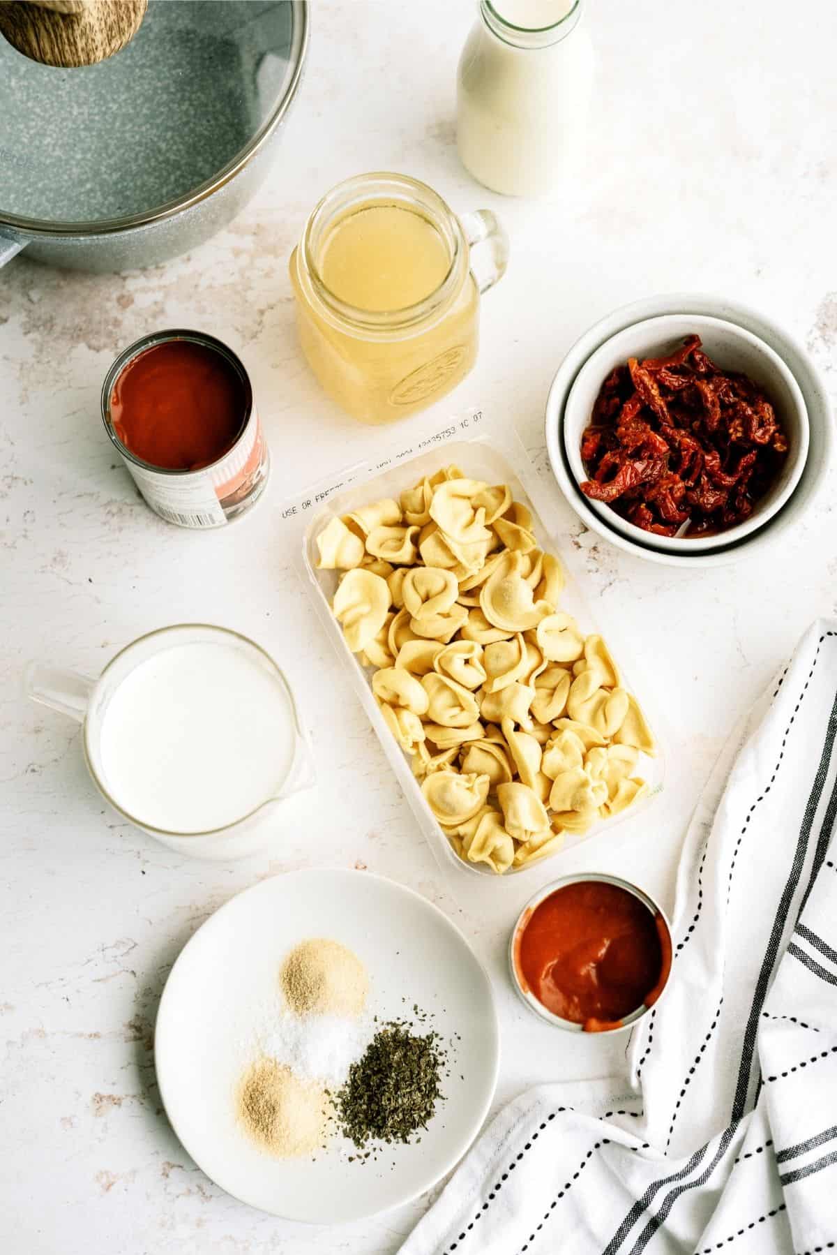 Ingredients for Tomato Tortellini Soup