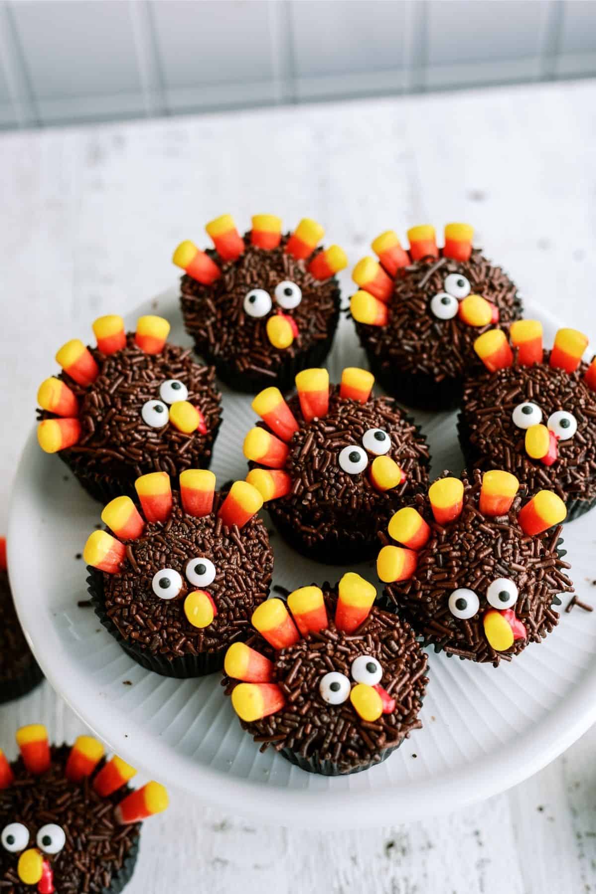 Thanksgiving Turkey Cupcakes on a cake stand