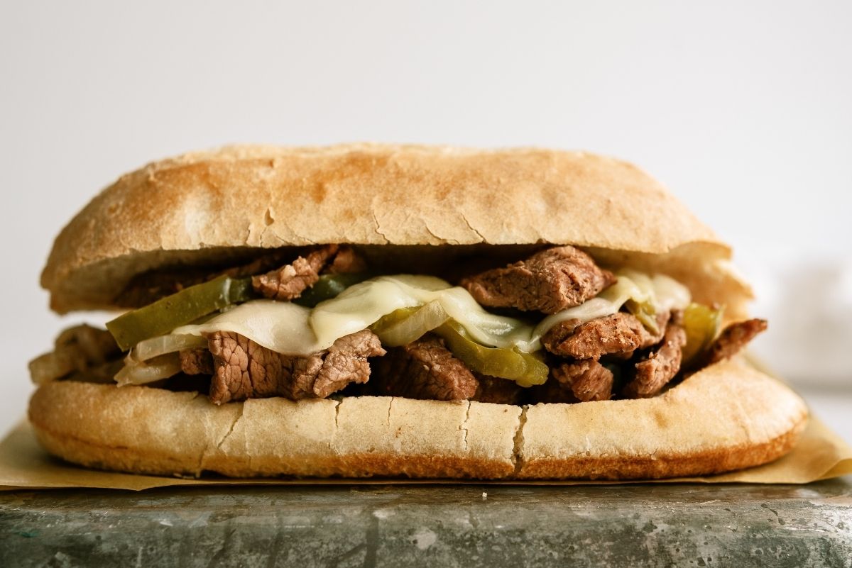 Slow Cooker Philly Cheese Steak Sandwiche