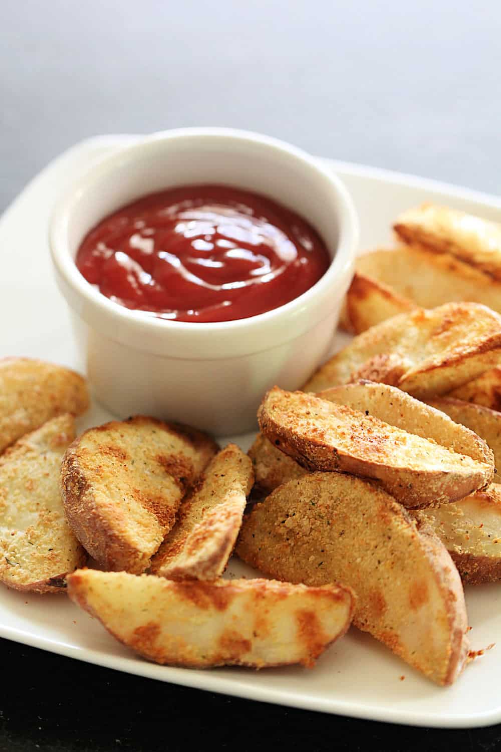 Air Fryer Potato Wedges Recipe (Made from scratch)