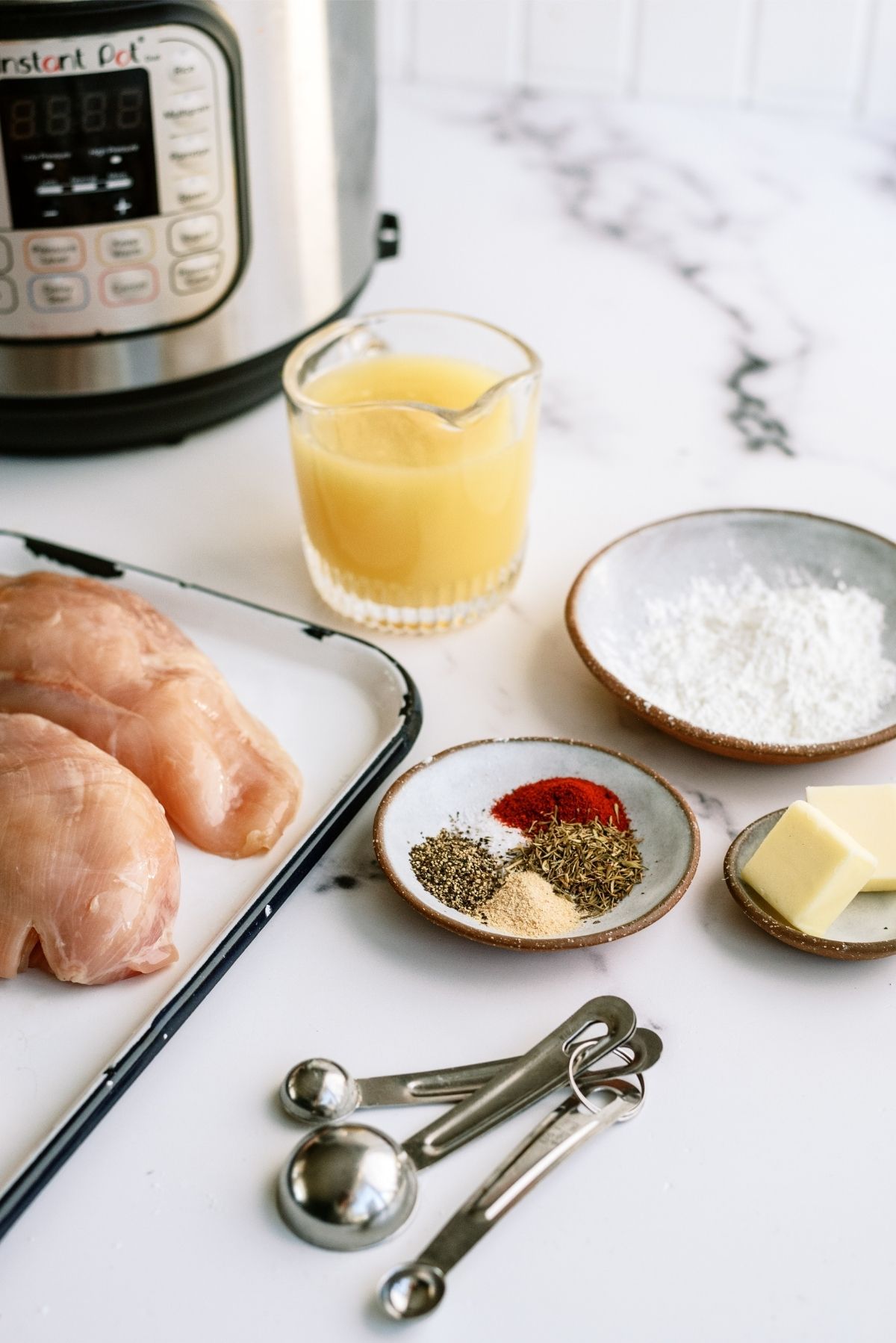 Ingredients for Instant Pot Chicken and Gravy