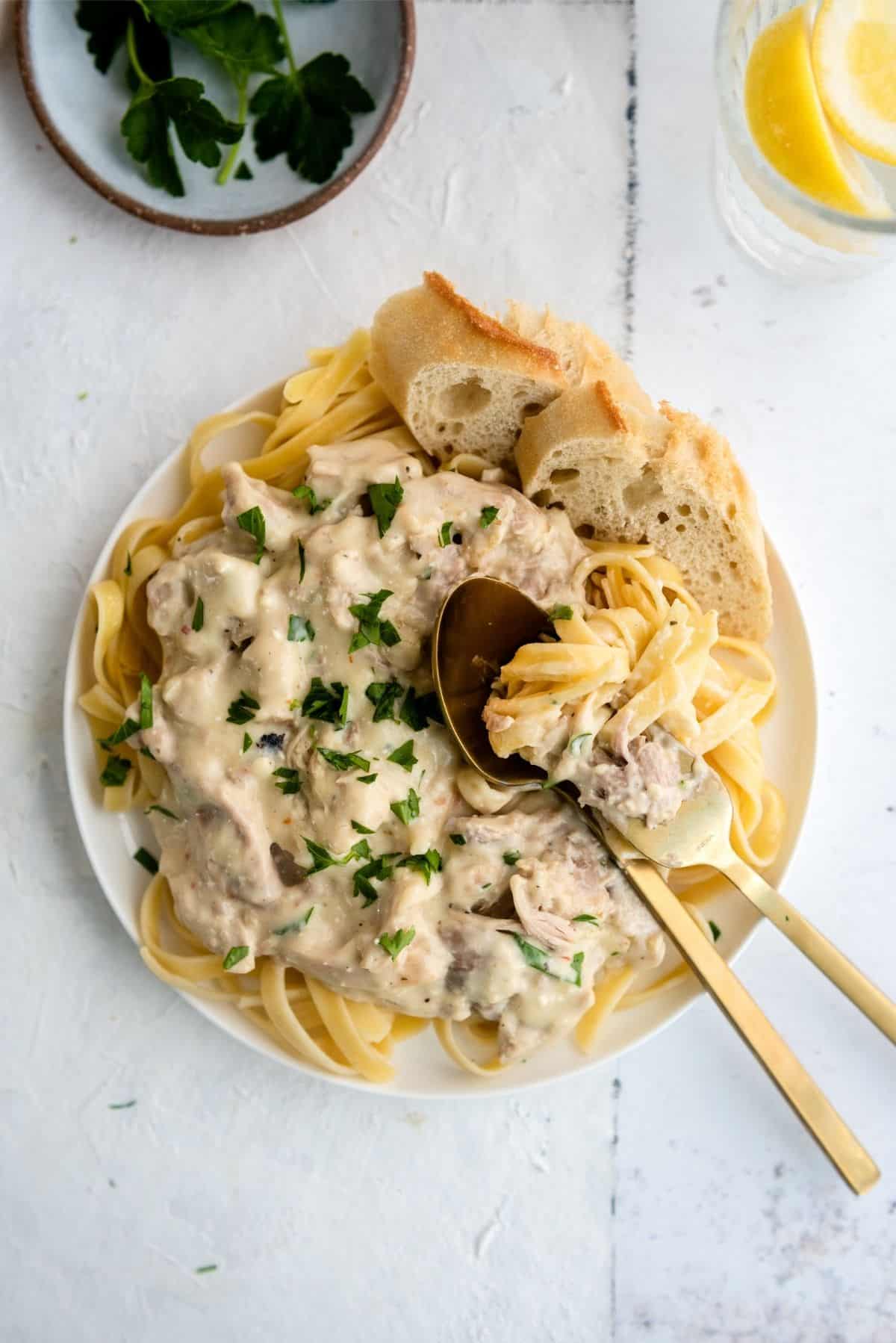 Slow Cooker Creamy Chicken Tetrazzini Recipe