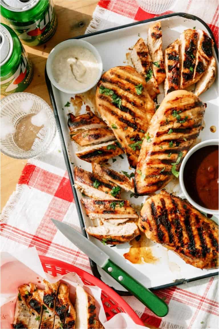 Grilled 7-Up Chicken Recipe - Six Sisters' Stuff