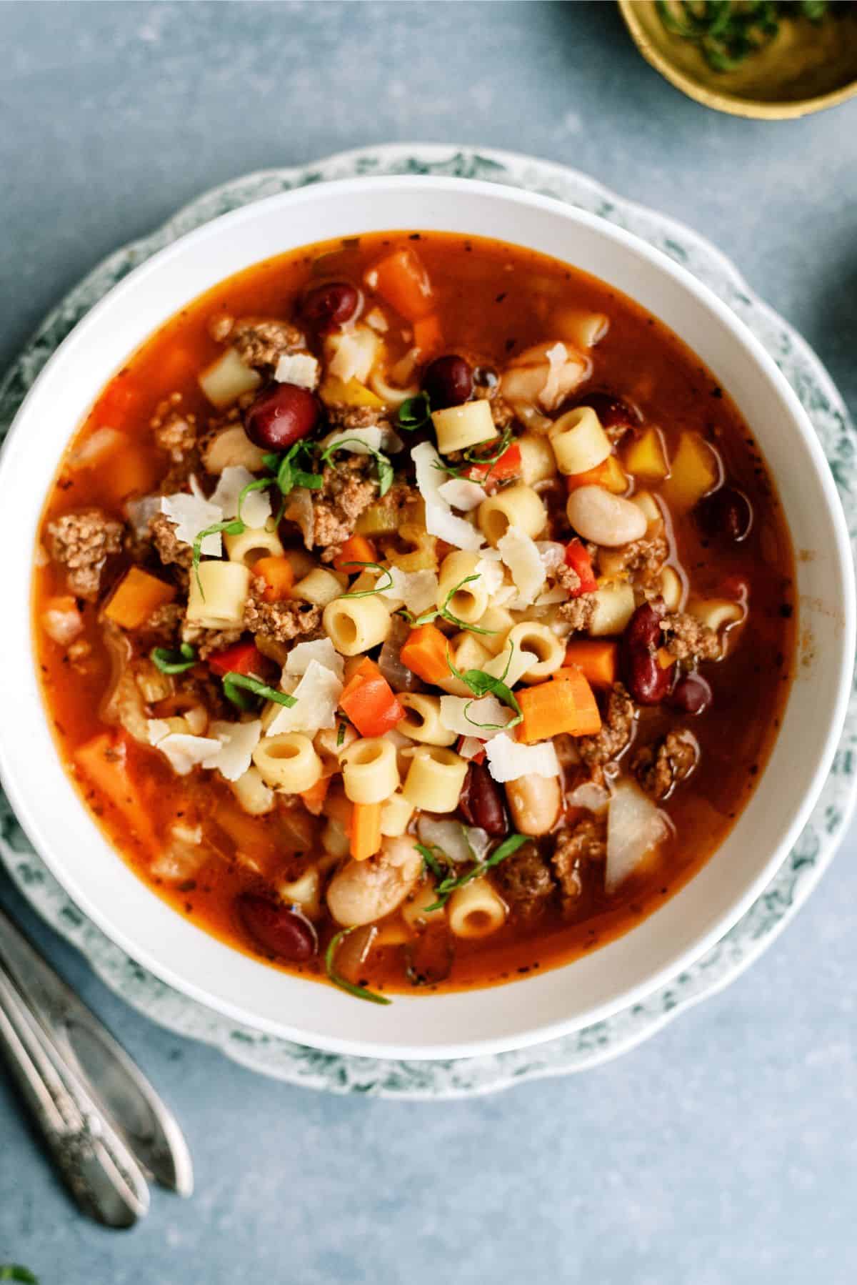 Instant Pot Pasta e Fagioli Recipe (Olive Garden Copycat) in a soup bowl