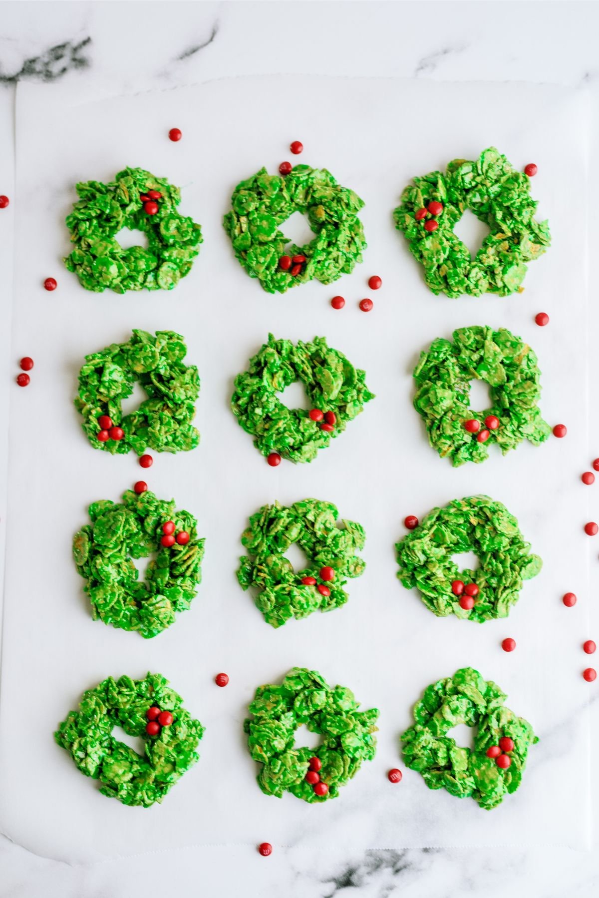 12 Cornflake Christmas Wreath Cookies with mini m&m's