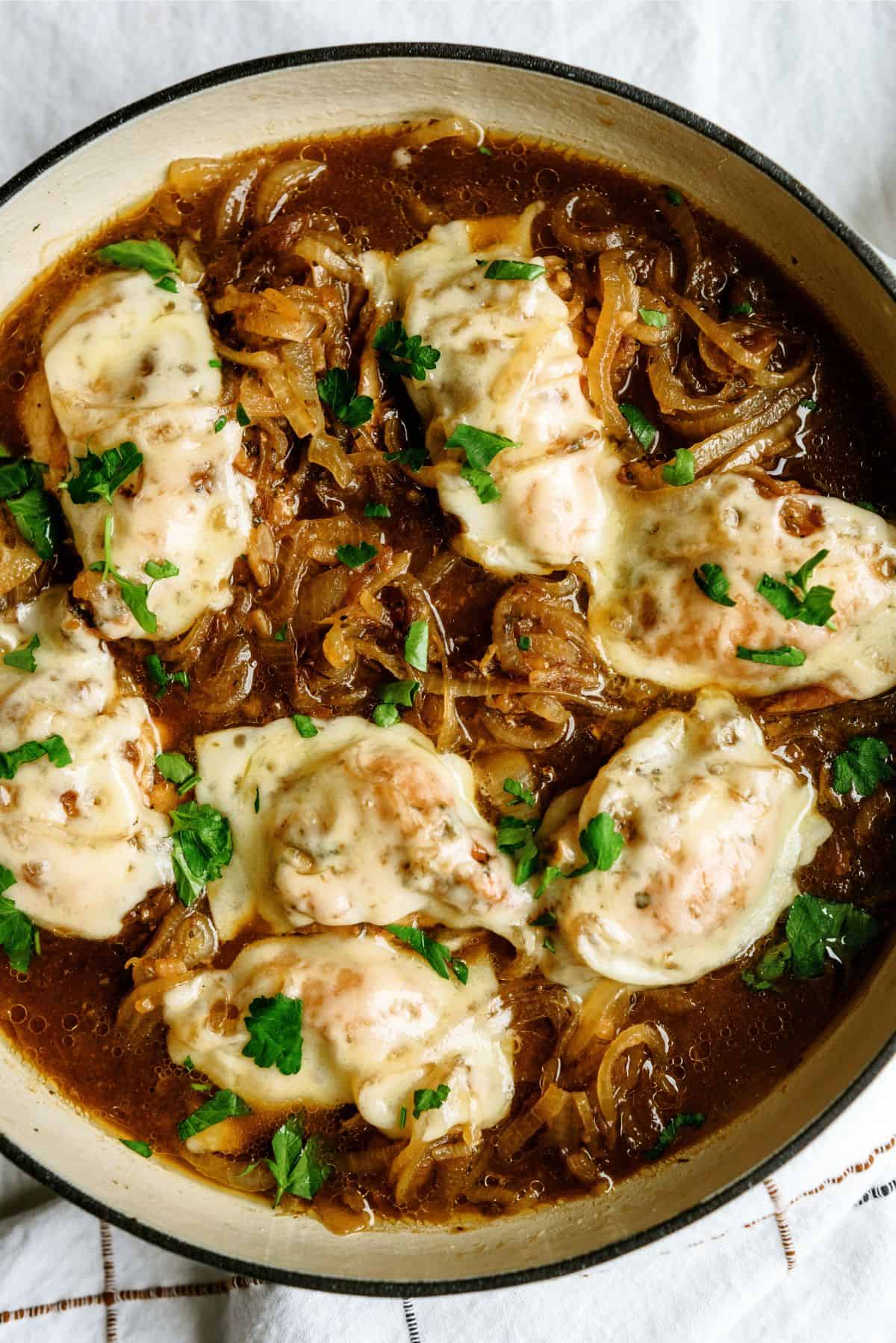 Slow Cooker French Onion Chicken  broiled in a pan