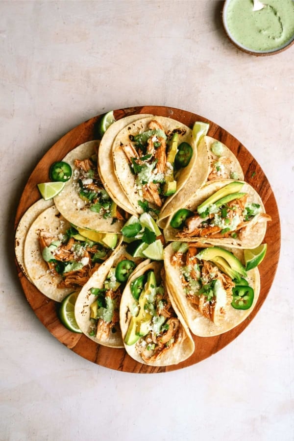 slow cooker chicken tinga tacos