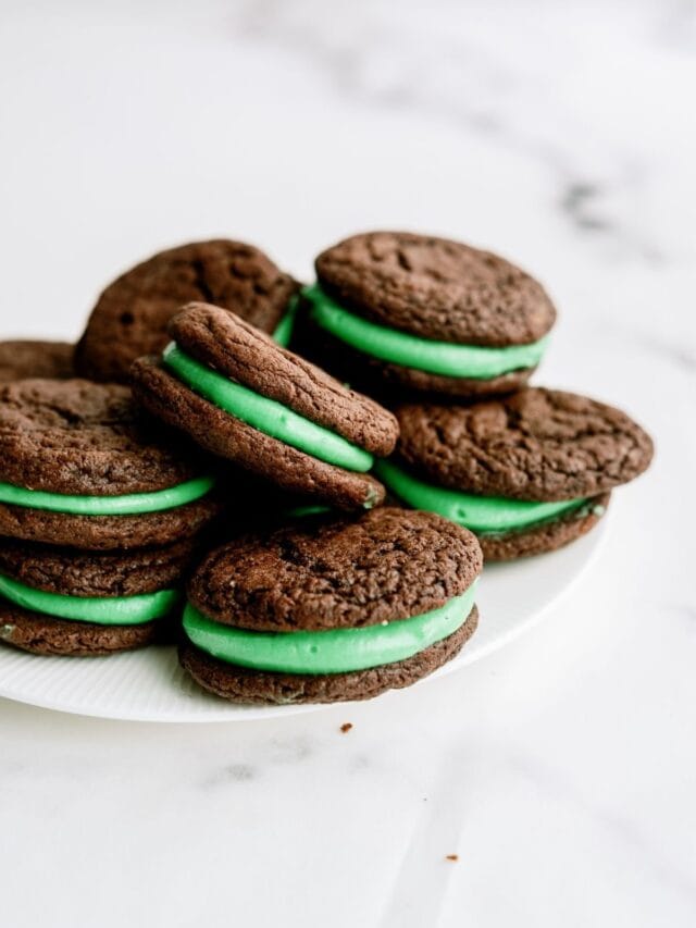 Grasshopper Sandwich Cookies Recipe