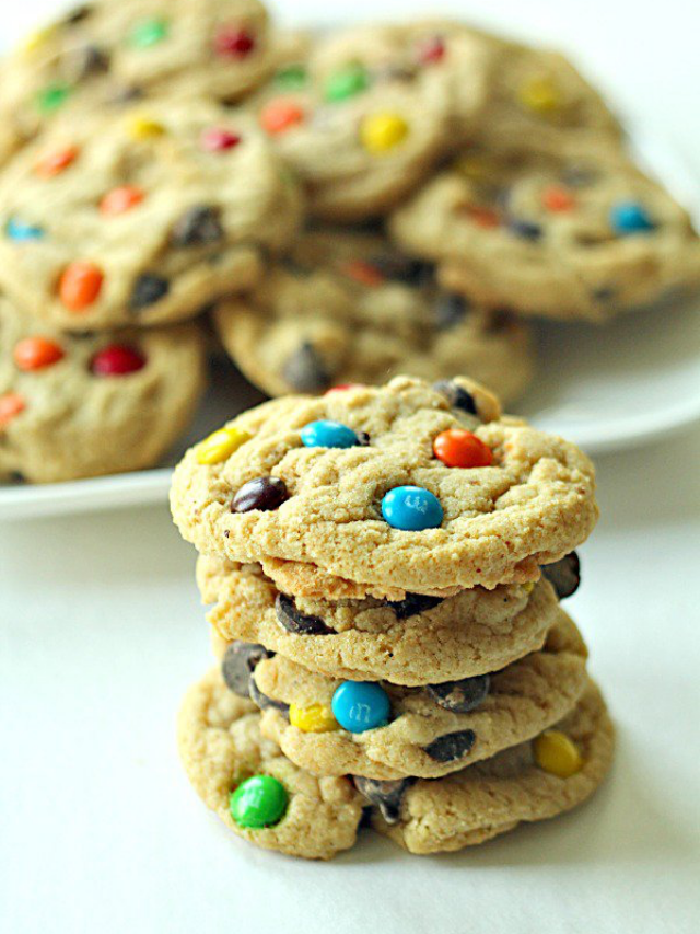 Soft Batch Chewy M&M Cookies