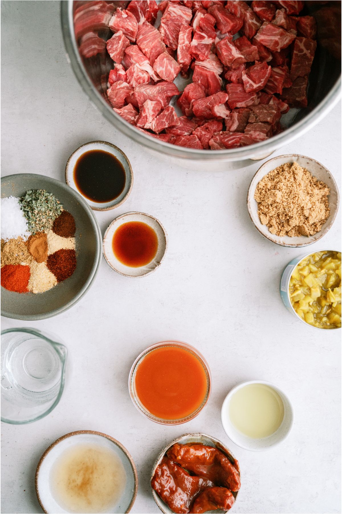Ingredients needed to make Copycat Chipotle Barbacoa.