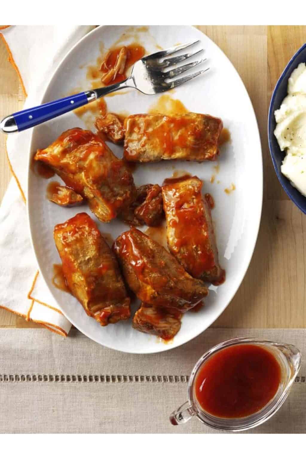 BBQ Slow Cooker Country Style Ribs Recipe - Six Sisters' Stuff