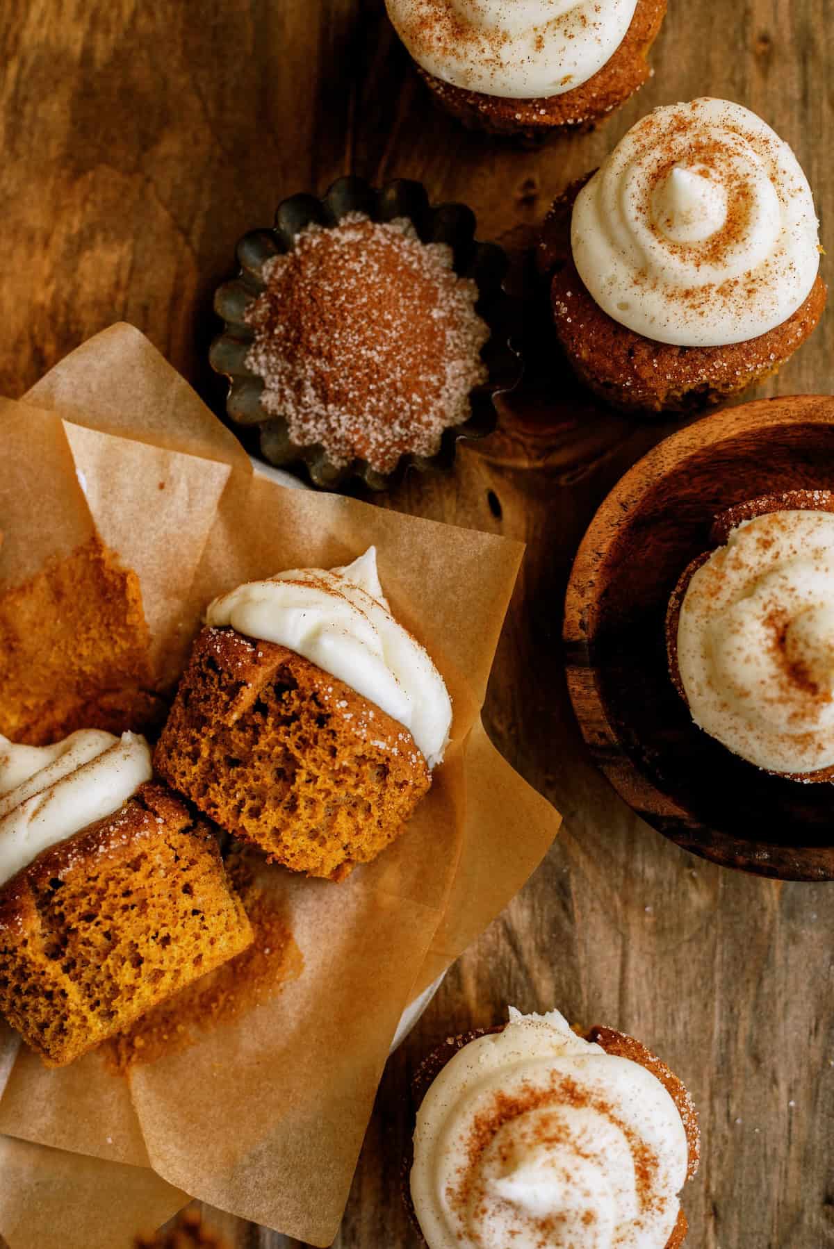 Pumpkin Cupcakes with Cream Cheese Frosting - Six Sisters' Stuff