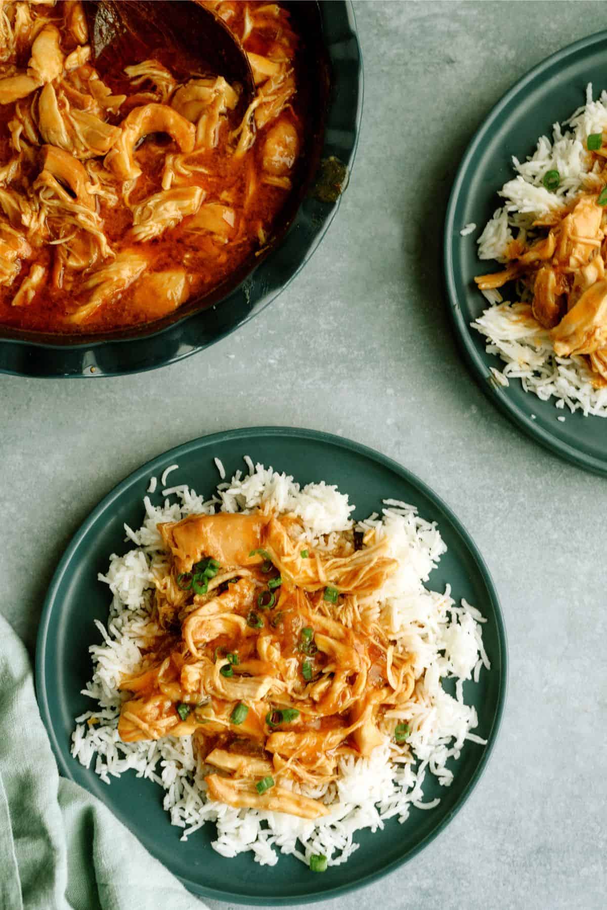 https://www.sixsistersstuff.com/wp-content/uploads/2023/10/Slow-Cooker-Apricot-Chicken-2.jpg