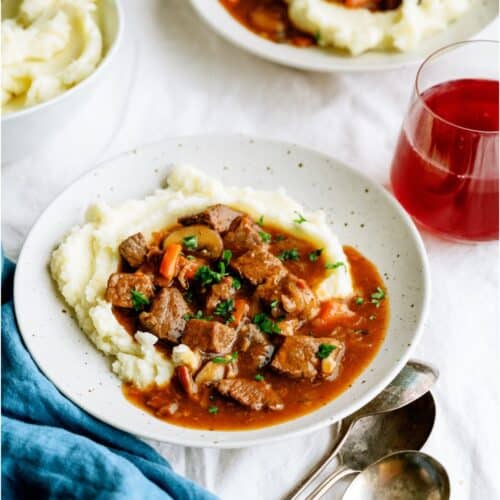 slow cooker beef bourguigon
