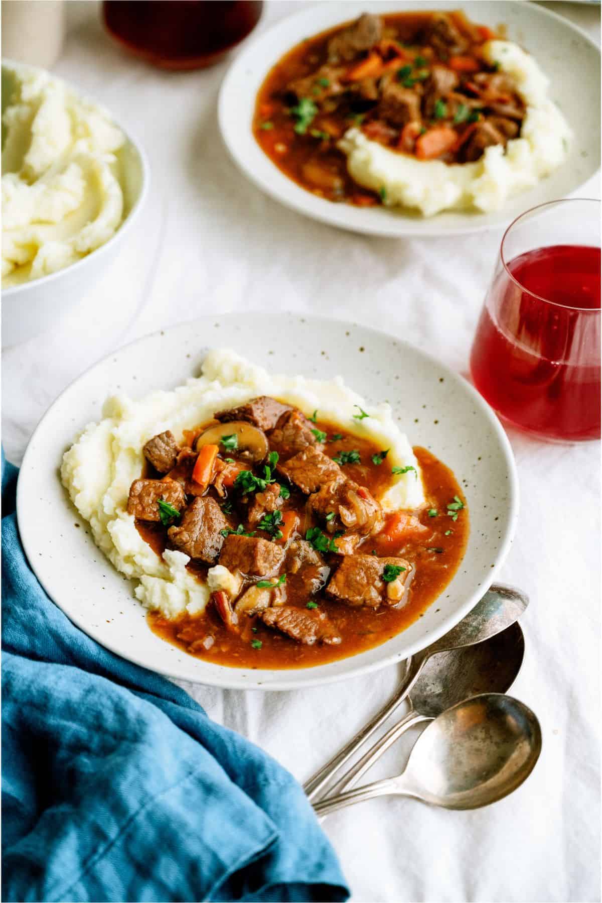 Slow Cooker Beef Bourguignon Recipe