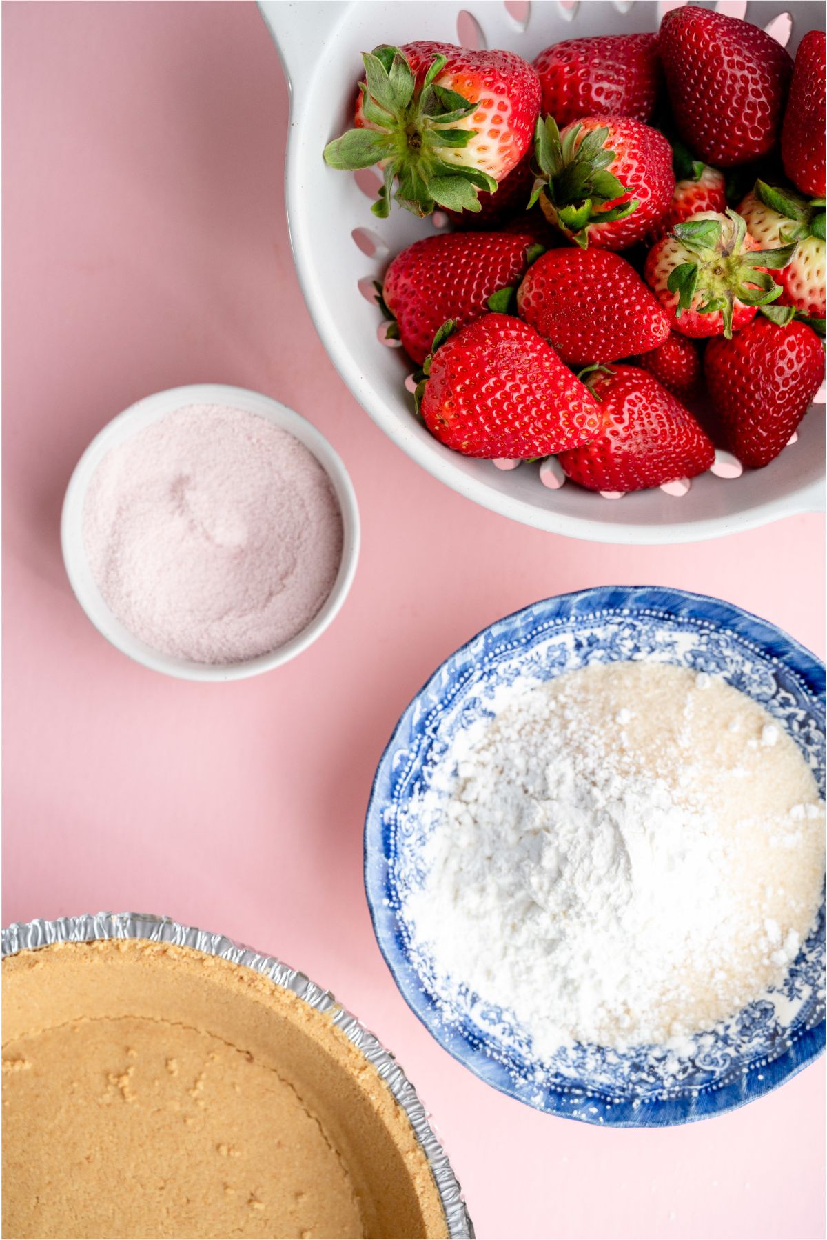 Ingredients needed to make Fresh Strawberry PIe
