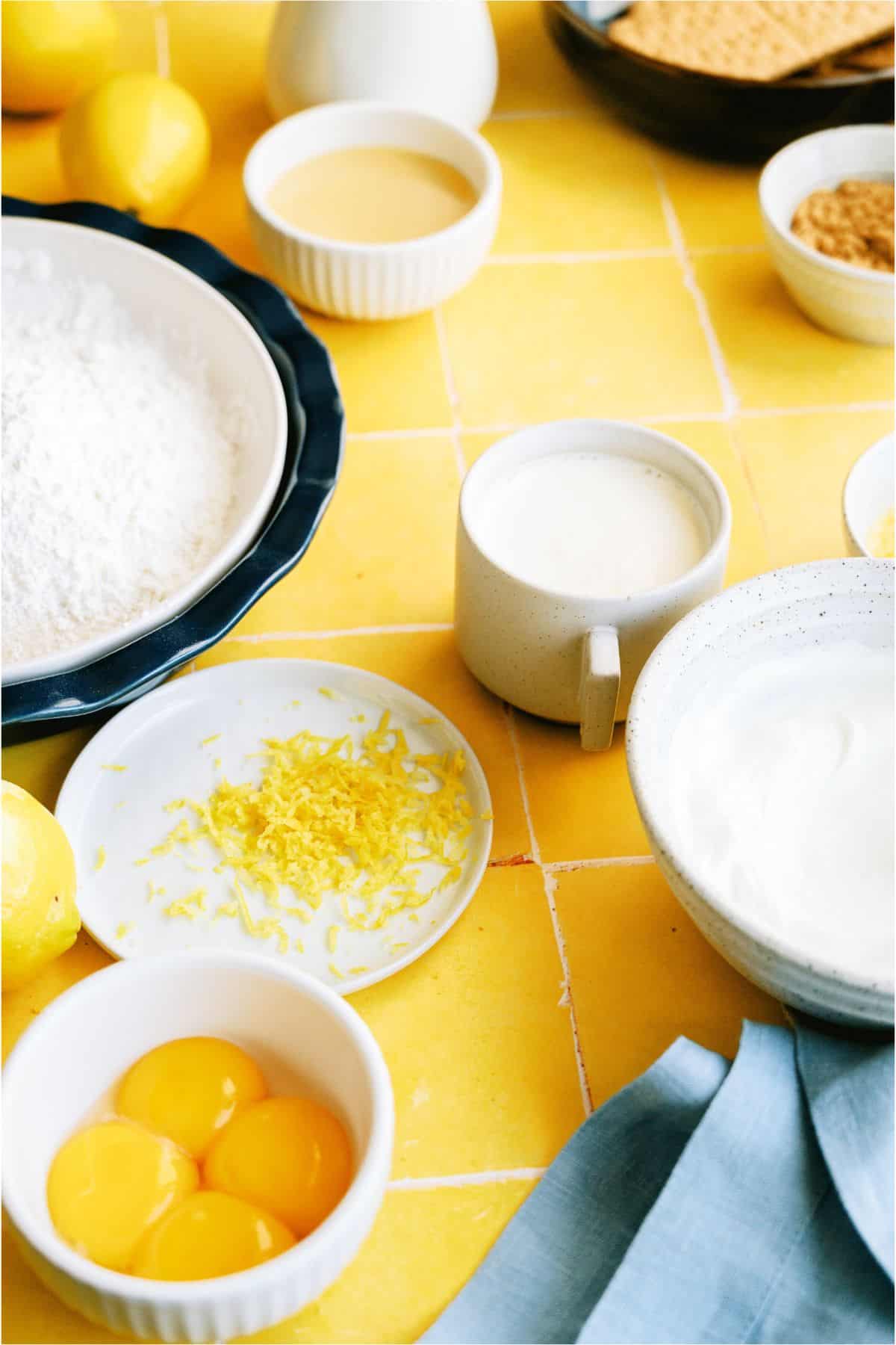 Ingredients needed to make Creamy Lemon Pie