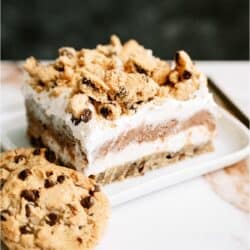 layered chocolate chip cookie dessert