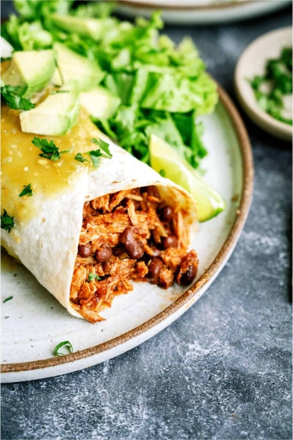 slow cooker mexican shredded pork burritos