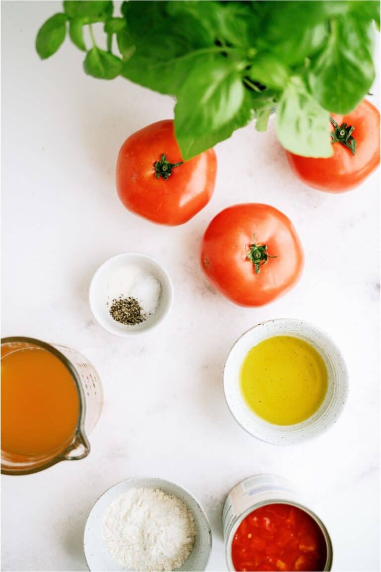 Tomato Gravy (Traditional Southern Recipe) - Six Sisters' Stuff